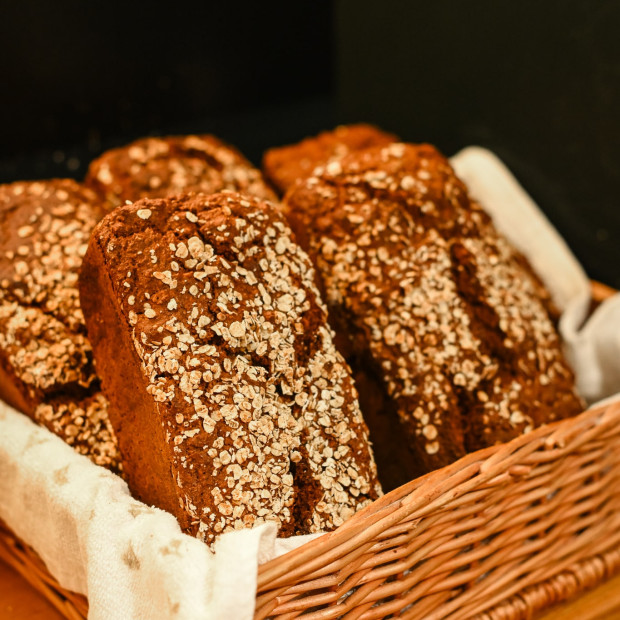 Hj nov   min www.horseandjockeyhotel.com_v2